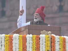 लाल किले से PM मोदी का ‘दिमागी नक्सल’ वार, विपक्ष ने बोला तीखा हमला
