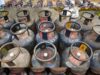 LPG Cylinder Price Cut: एलपीजी सिलेंडर ₹200 सस्ता, दिल्ली से कोलकाता तक बदले नए रेट