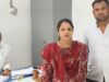 अपने नाम जमीन की रजिस्ट्री पर महिला किसान चंद्रकांता को 9,510 रुपये की राहत