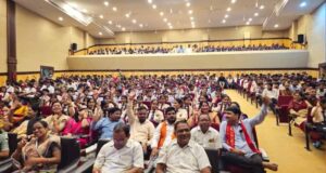 खैरागढ़ में मंत्री लक्ष्मी राजवाड़े की पहल, 2 हजार लोगों ने लिया साइबर सुरक्षा का संकल्प