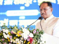 केंद्रीय रेल मंत्री अश्विनी वैष्णव और मुख्यमंत्री विष्णु देव साय ने रावघाट – रायपुर एवं रायपुर – कुरूद यात्री रेल सेवाओं को दिखाई हरी झंडी