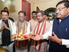 मुख्यमंत्री विष्णु देव साय ने रामचंडी मंदिर में पूजा-अर्चना कर प्रदेश की खुशहाली एवं सुख-समृद्धि की कामना की