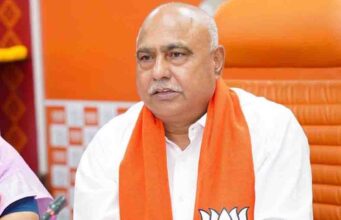 पीएम मोदी के पिता पर खरगे की टिप्पणी को हेमंत खंडेलवाल ने बताया दुर्भाग्यपूर्ण, MP में बयान पर सियासत तेज