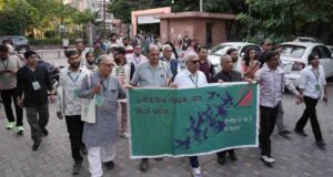 गणेश देवी बोले- अतीत से सबक और वर्तमान की समझ के साथ लिखना लेखक का दायित्व