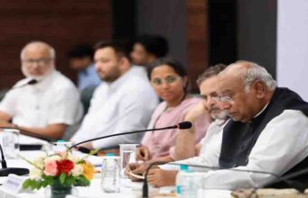 CEC ज्ञानेश कुमार के खिलाफ महाभियोग प्रस्ताव टला, विपक्ष ने बताई ये वजह