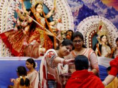 बांग्लादेश में इस बार धूमधाम से मनी दुर्गा पूजा, हिंदू समुदाय ने सरकार की सुरक्षा व्यवस्था को सराहा