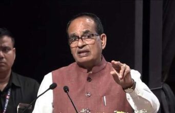 चुनाव आयोग विवाद पर शिवराज का कांग्रेस पर हमला, बोले- हारने पर ECI को बदनाम करना पुरानी आदत