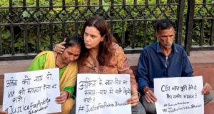 अंकिता भंडारी केस: राहुल-प्रियंका ने पीड़ित परिवार से की मुलाकात